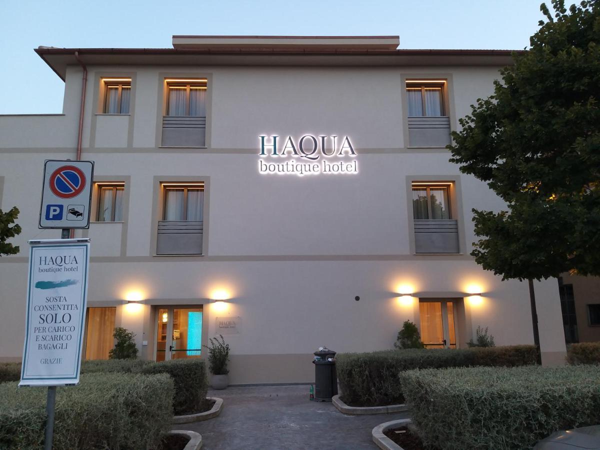 Aqua Boutique